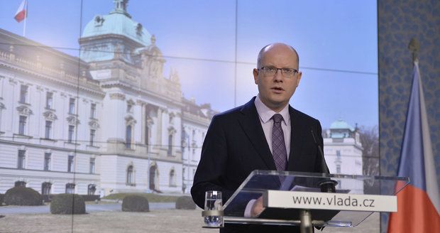 Sobotka jako „ministr průmyslu“: Chce dostavbu Dukovan a levnější mobilní data