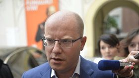 Sobotka půjde zřejmě k výslechu kvůli reformě, exdetektiv mluvil 12 hodin