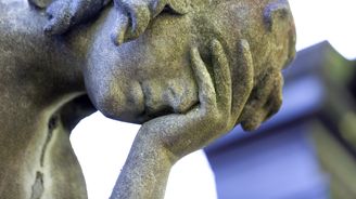 Dámy, víte, jak bolí menstruace? Stejně jako mansplaining Dámy, víte, jak bolí menstruace? Stejně jako mansplaining