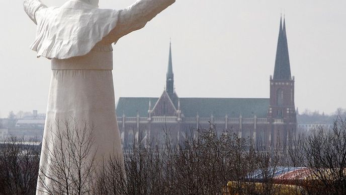 Socha Jana Pavla II. v Čenstochové