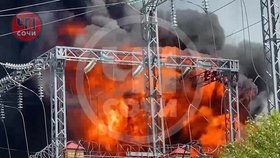 Mohutný požár v ruském letovisku Soči: Hořel sklad s palivem, útočil kamikadze dron?