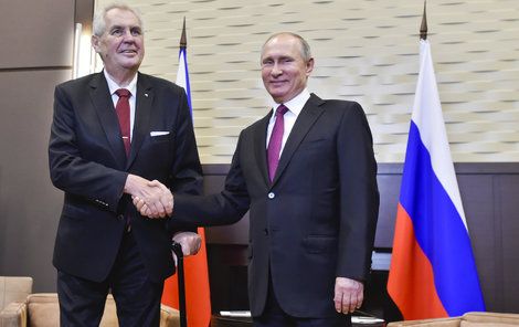 Miloš Zeman během setkání s Vladimirem Putinem.