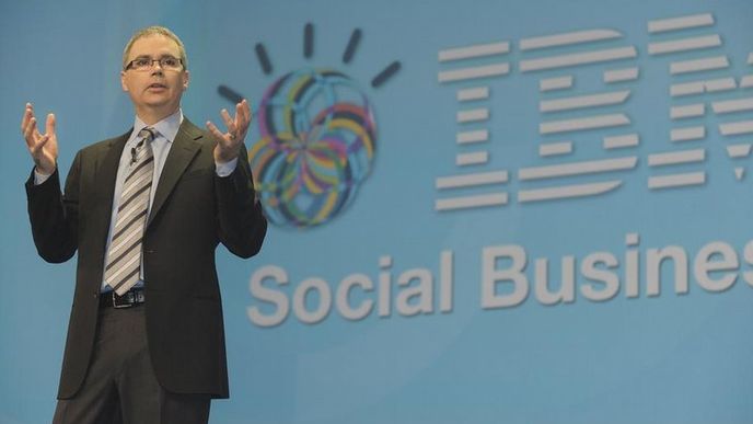Social software změní byznys, věří Alistair Rennie.
