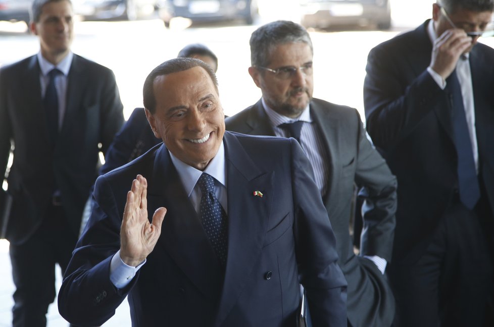 Na summit do Sofie přijel i bývalý italský premiér Silvio Berlusconi