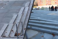 Totální fušeřina! Oprava opravy náměstí v Modřanech nevyhovuje, radnice zaplatila 55 milionů