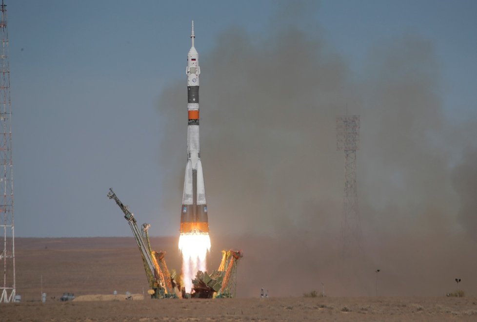 Start rakety Sojuz MS-10 se nezdařil. Na její palubě byli Alexej Ovčinin a Nick Hague (11. 10. 2018).