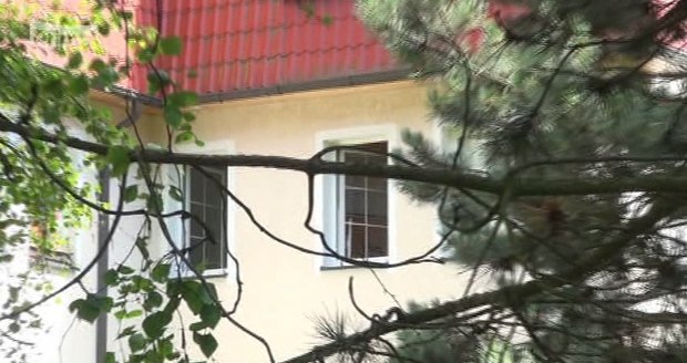 V chráněném bydlení v Sokolově našli mrtvou obyvatelku.