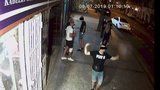 Vandal v Karlíně rozbil kameru: Frajírek se na policii přihlásil sám