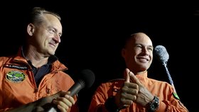 Solar Impulse 2 je vylepšenou verzí prvního letadla Solar Impulse, které oba piloti vyzkoušeli