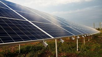 Tuzemští investoři postaví u Balatonu solární park za bezmála miliardu
