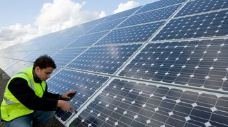 Příspěvek na podporu solárních elektráren pro firmy se zvýší o miliardu, uvedlo ministerstvo