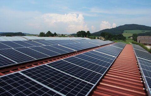 Stát rozdá nové dotace na solární systémy. Dosáhnou na ně i chudší domácnosti a senioři