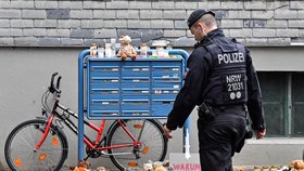 Policie objevila těla pěti dětí v bytě v Solingenu v Německu