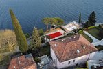 Vila ruského propagandisty Solovjova na břehu jezera Como čeila vandalskému útoku (6.4.2022)