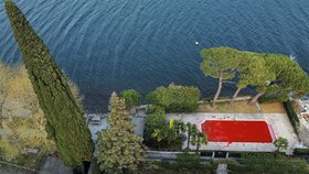 Vila ruského propagandisty Solovjova na břehu jezera Como čelila vandalskému útoku. (6.4.2022)