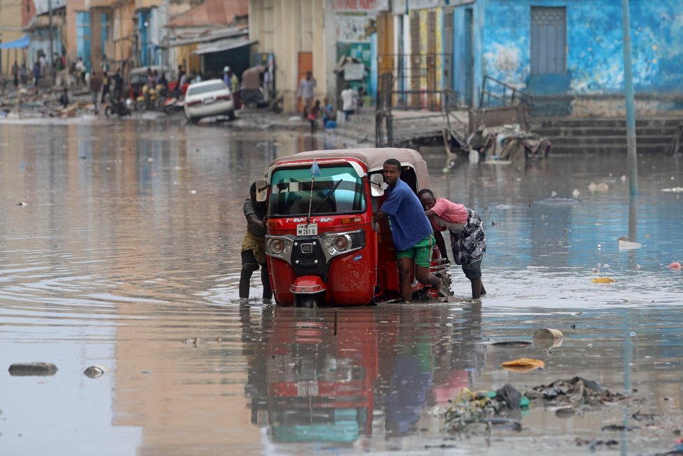 Silné srážky a záplavy postihly i Somálsko (26. 11. 2019)