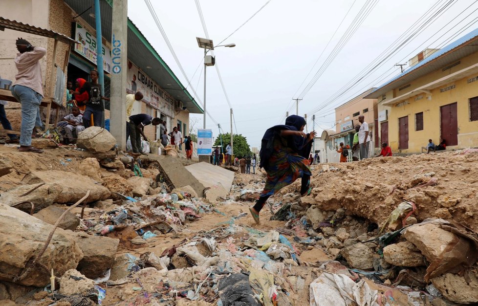 Silné srážky a záplavy postihly i Somálsko (26. 11. 2019)