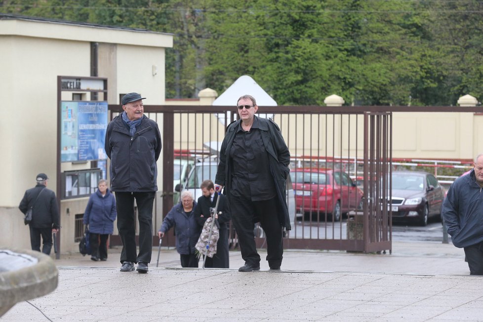 Josef Somr a Jiří Hromada na pohřbu Libuše Havelkové