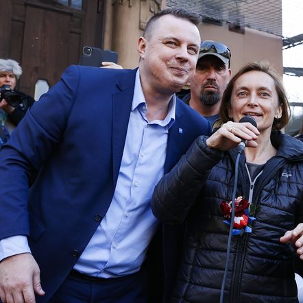 Peková bez razítka a soudní zvraty jako volební kampaň: Čeští vlastenci se chystají dobýt Senát Peková bez razítka a soudní zvraty jako volební kampaň: Čeští vlastenci se chystají dobýt Senát