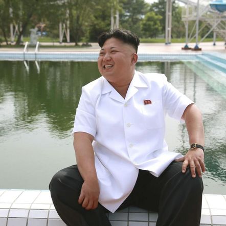 Žije ještě velký vůdce KLDR? Kim Čong-un zase jednou zemřel, svět spekuluje o možném nástupci Žije ještě velký vůdce KLDR? Kim Čong-un zase jednou zemřel, svět spekuluje o možném nástupci