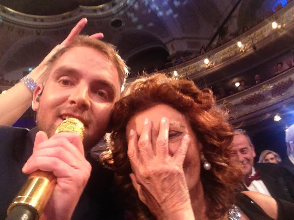 Boučkově selfieřádění neunikla ani Sophia Loren.