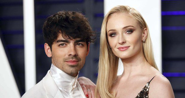 Sophie Turner a její snoubenec, zpěvák Joe Jonas