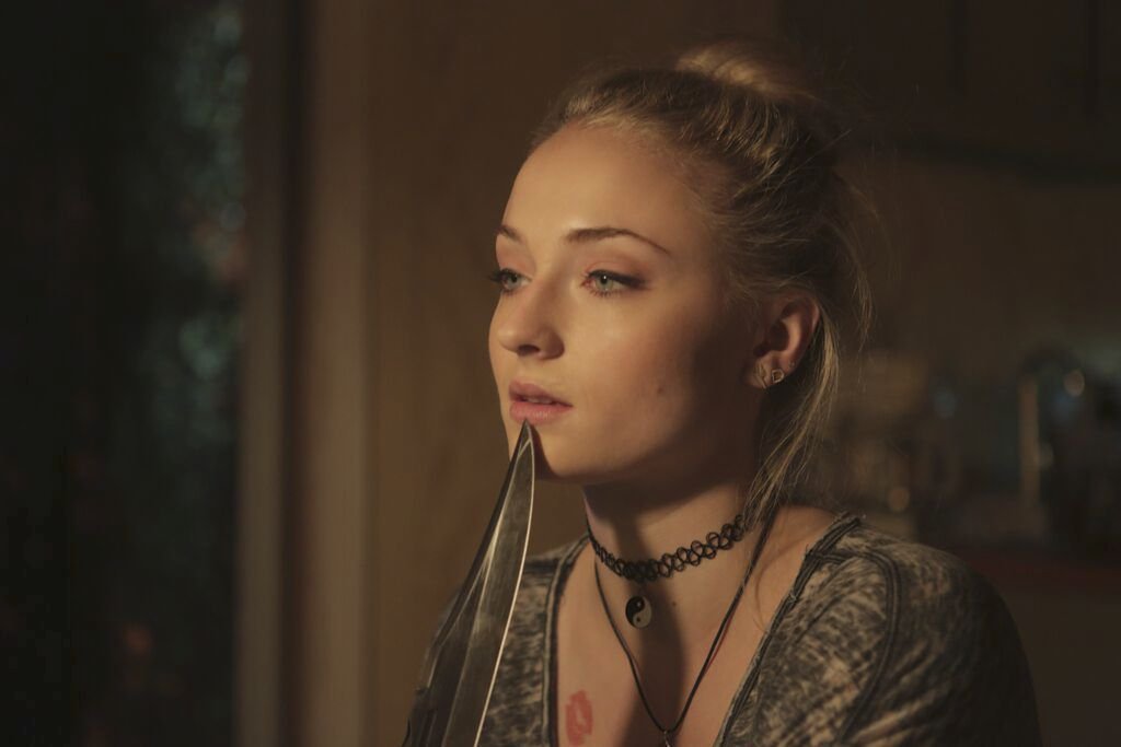 Sophie Turner v thrilleru Josie, 2017 (ČSFD: 40 %)