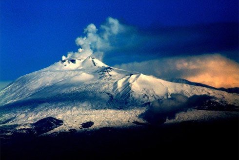 Etna je nejaktivnější evropskou sopkou
