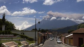 V Guatemale se probudila sopka Fuego, evakuují se tisíce lidí