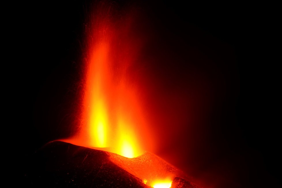 Erupce sopky na Kanárských ostrovech (2. 9. 2021)