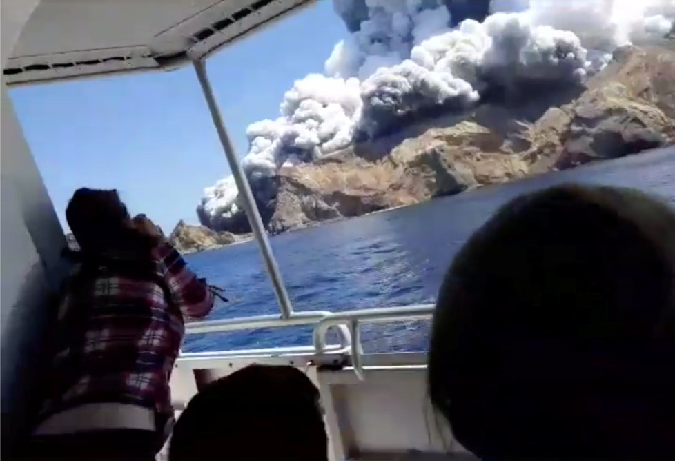 V pondělí 9. 12. 2019 došlo k erupci sopky na novozélandském ostrově White Island.