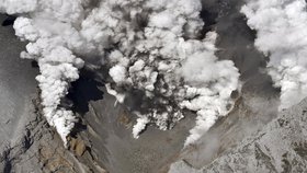 Sopka Ontake se stále ještě neuklidnila.