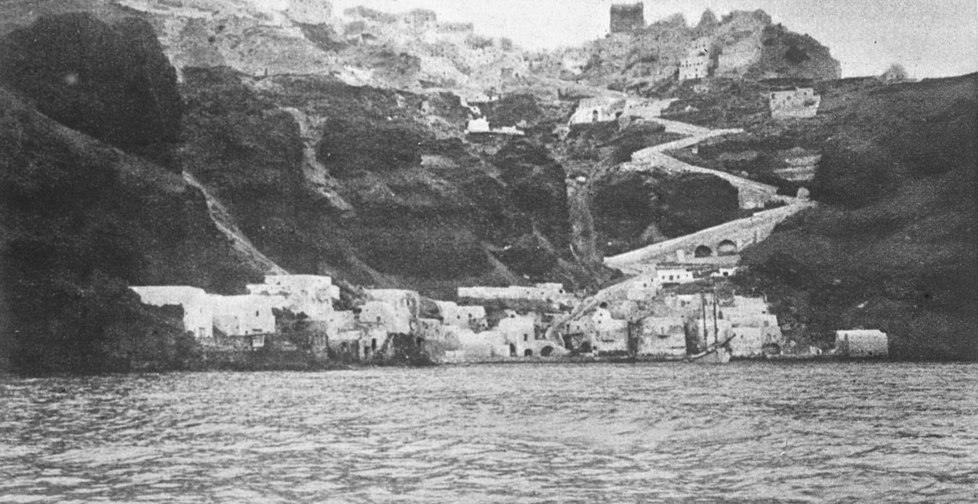 Také Řecko pamatuje smrtící sopečné erupce: Ostrov Santorini a rok 1925