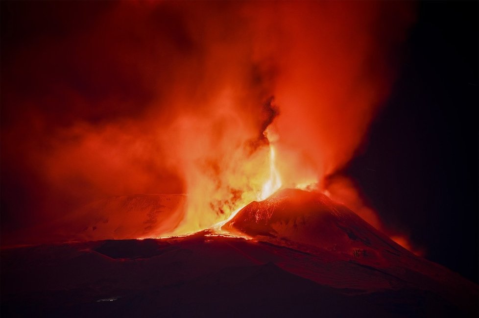 Erupce sopky Etny (22. 12. 2020)
