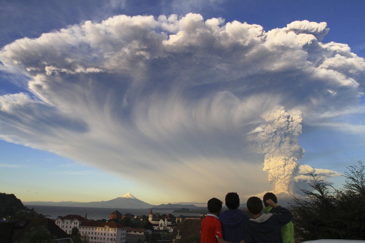 Zlověstné snímky erupce vulkánu Calbuco.