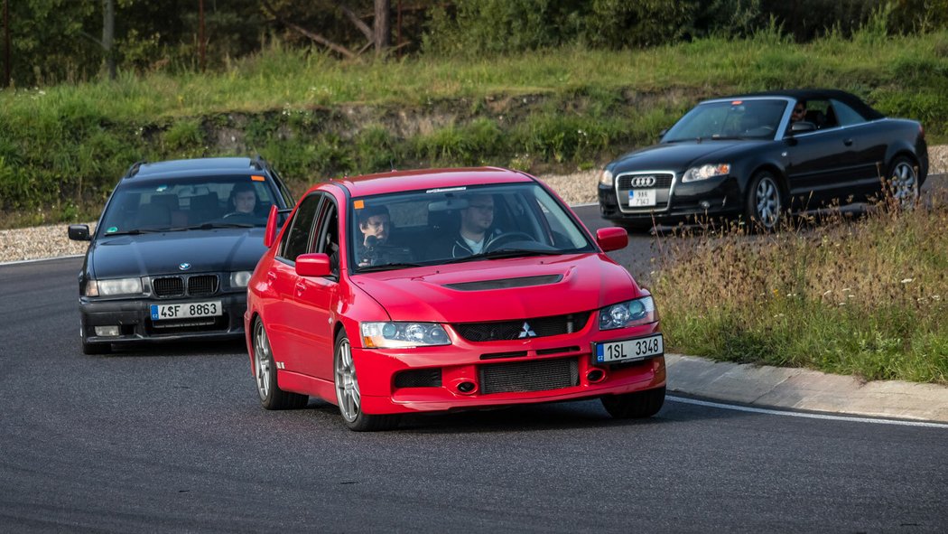 Oslava 25 let auto.cz na okruhu v Sosnové