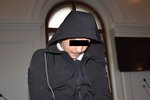 Afghánec Esmat S. (24) u Krajského soudu v Plzni.
