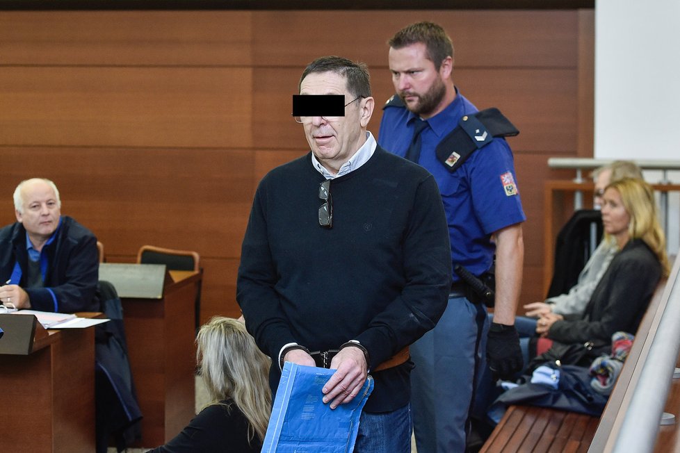 Liberecký soud rozplétá případ varny amfetaminu, která dodávala drogy do Švédska. Uvařili drogy za miliardu.