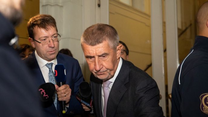 Soud s Andrejem Babišem (ANO) pokračuje, Čapí hnízdo prý byla jeho "srdcová záležitost". Obžalobě čelí i jeho bývalá poradkyně Jana Nagyová (26.9.2022).