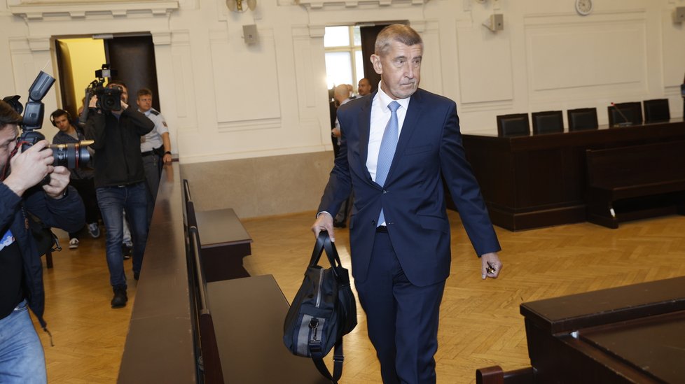 Andrej Babiš u soudu v kauze Čapí hnízdo (17.10.2022)