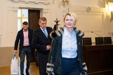 Soud Andreje Babiše kvůli kauze Čapí hnízdo: Jana Nagyová a Andrej Babiš (6.1.2023)