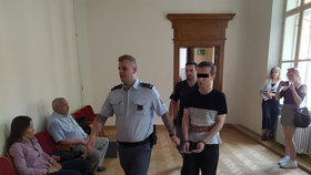 Tomáš K. (25) je obžalovaný z mravnostních deliktů, kterých se měl dopustit i na školačce (13) z Brna.
