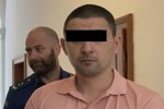 Bulhar Mihail D. se zpovídá u Krajského soudu v Plzni z pokusu o vraždu.