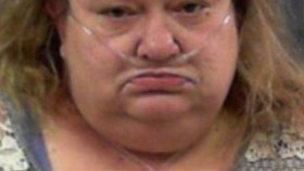 Hošíkovi znetvořili genitálie a přivodili mu krvácení do mozku. Na následky týrání zemřel.