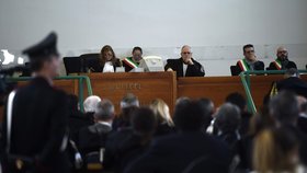 V Itálii odsoudili kvůli vraždám exprezidenty Bolívie a Peru.