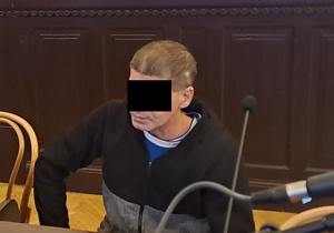 Jozef S. si za znásilňování nezletilé dcery své družky vyslechl od soudu jen podmínku.