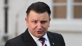 Vláda schválila odchod Tomáše Tuhého z funkce policejního prezidenta na post velvyslance v Bratislavě.