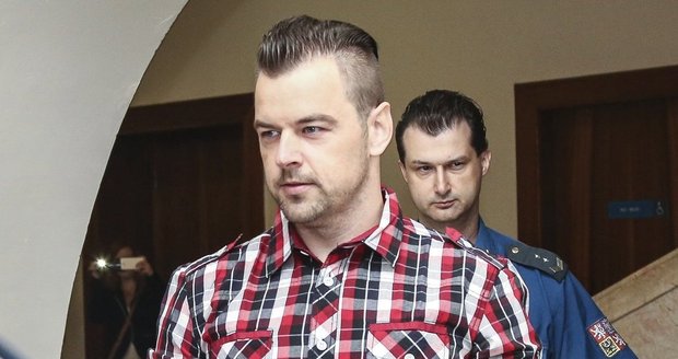 ONLINE 11. den soudu s Petrem Kramným: Milenec Moniky se znovu vyhnul soudu, rozčílil soudkyni Gilovou