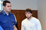 Střelci Agayevovi hrozí za pokus o vraždu až 25 let vězení.