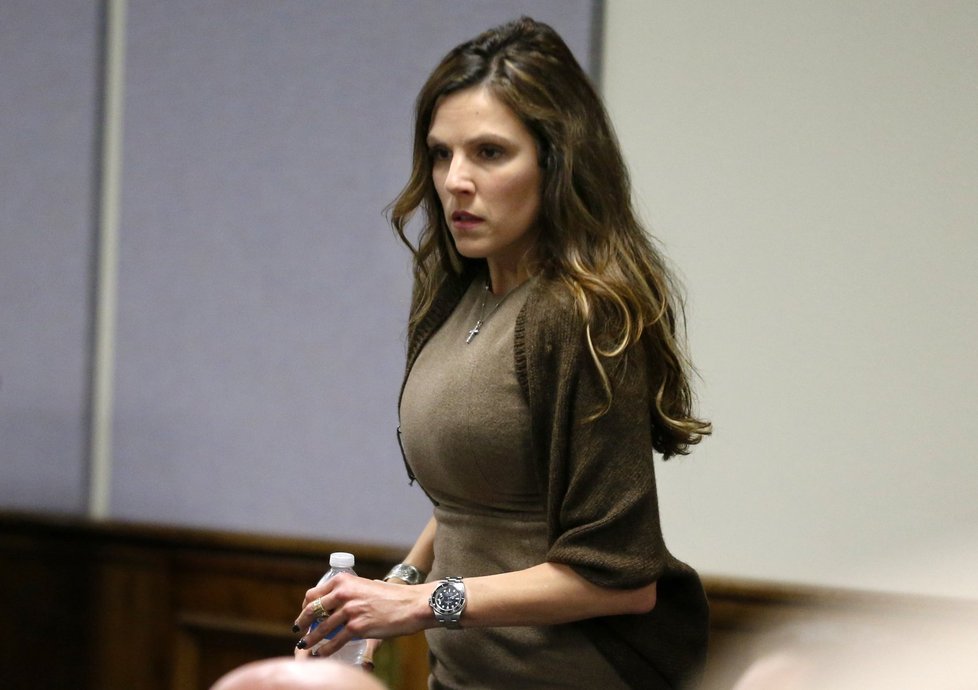Vdova po „Americkém sniperovi“ Taya se u soudu setkala s vrahem svého muže.